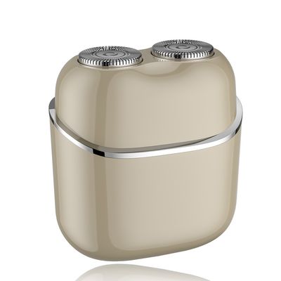 Draagbare mini elektrische scheerapparaat met twee koppen, volledig wasbaar met magnetisch zwevend ontwerp voor mannen