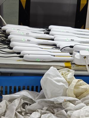 PTC-verwarmingshaarstrainer en -kruller met keramische en toermalinecoatingplaten en 360° draaiend stroomkoord