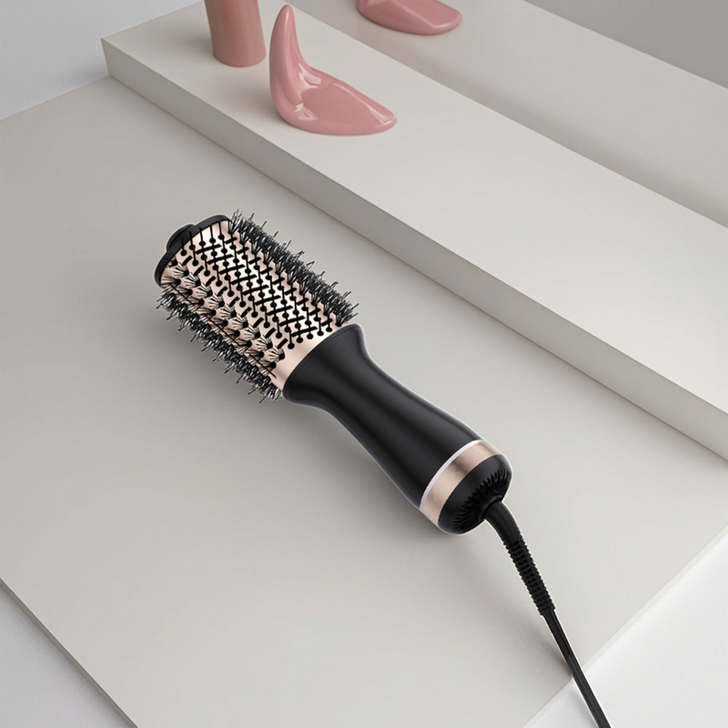 1200W Titanium Heteluchtborstel met 1 Jaar Garantie en Dubbele Spanning voor Gemakkelijk Haarstylen